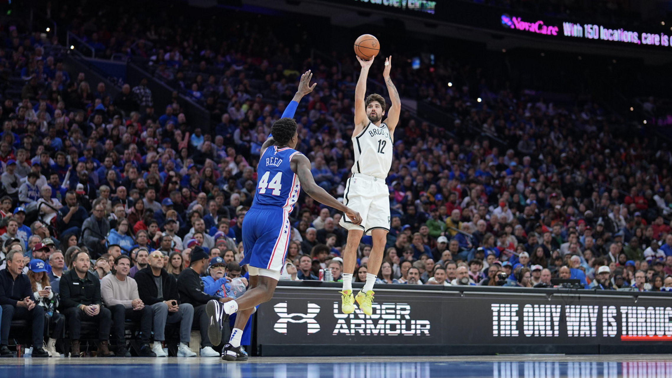 北京队碾压马刺，布伦森点燃赛场