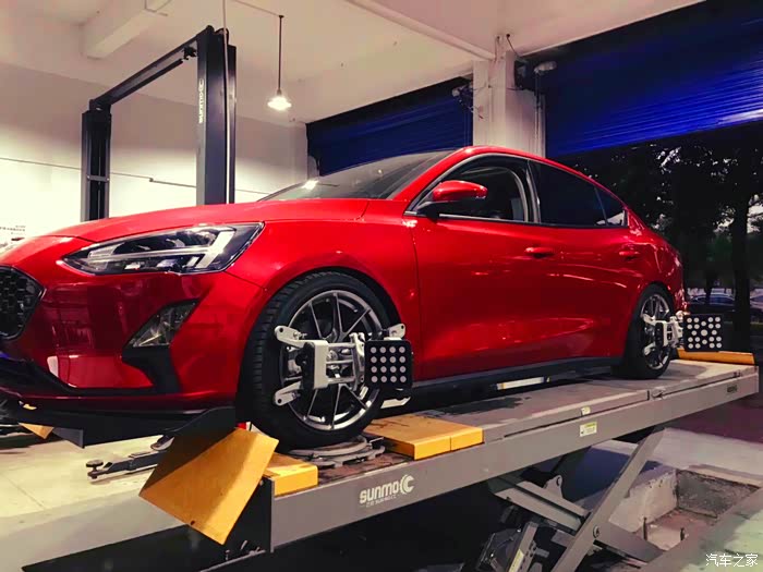 猛龙碾压勇士，福克斯高光表现