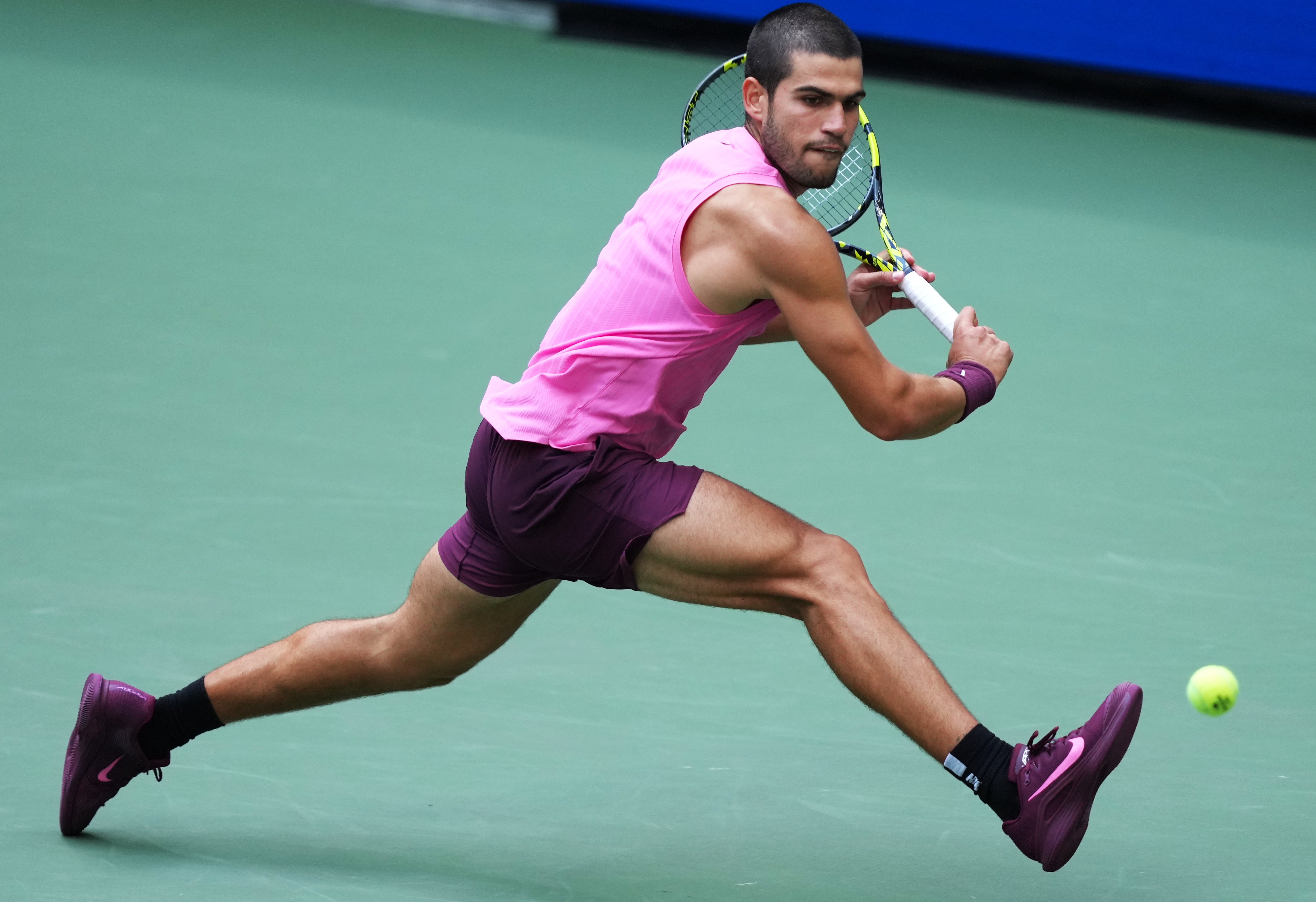 戴维斯杯力克美网,阿尔卡拉斯惊艳四座 戴维斯杯力克美网,阿尔卡拉斯惊艳四座