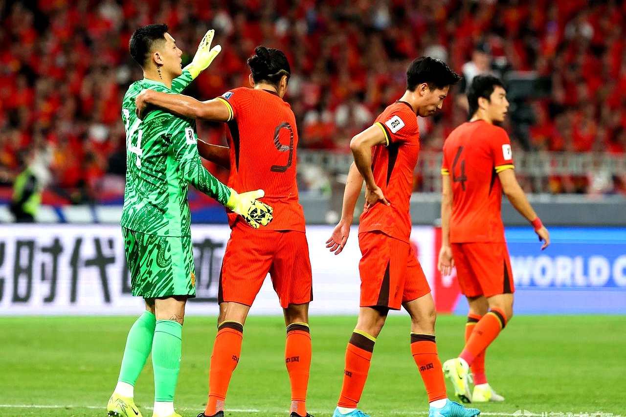 比赛临近,球员情绪高涨备战紧张 比赛临近,球员情绪高涨备战紧张