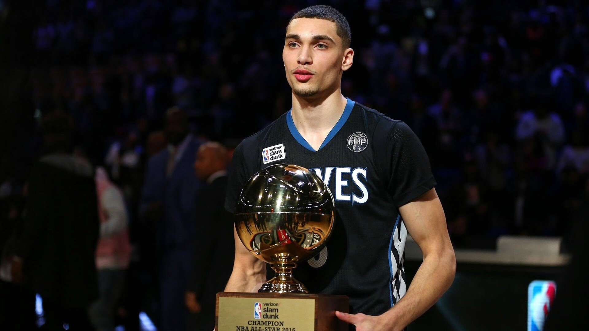 塔图姆统治全场，上海队绝杀76人，一场跨越次元的篮球盛宴